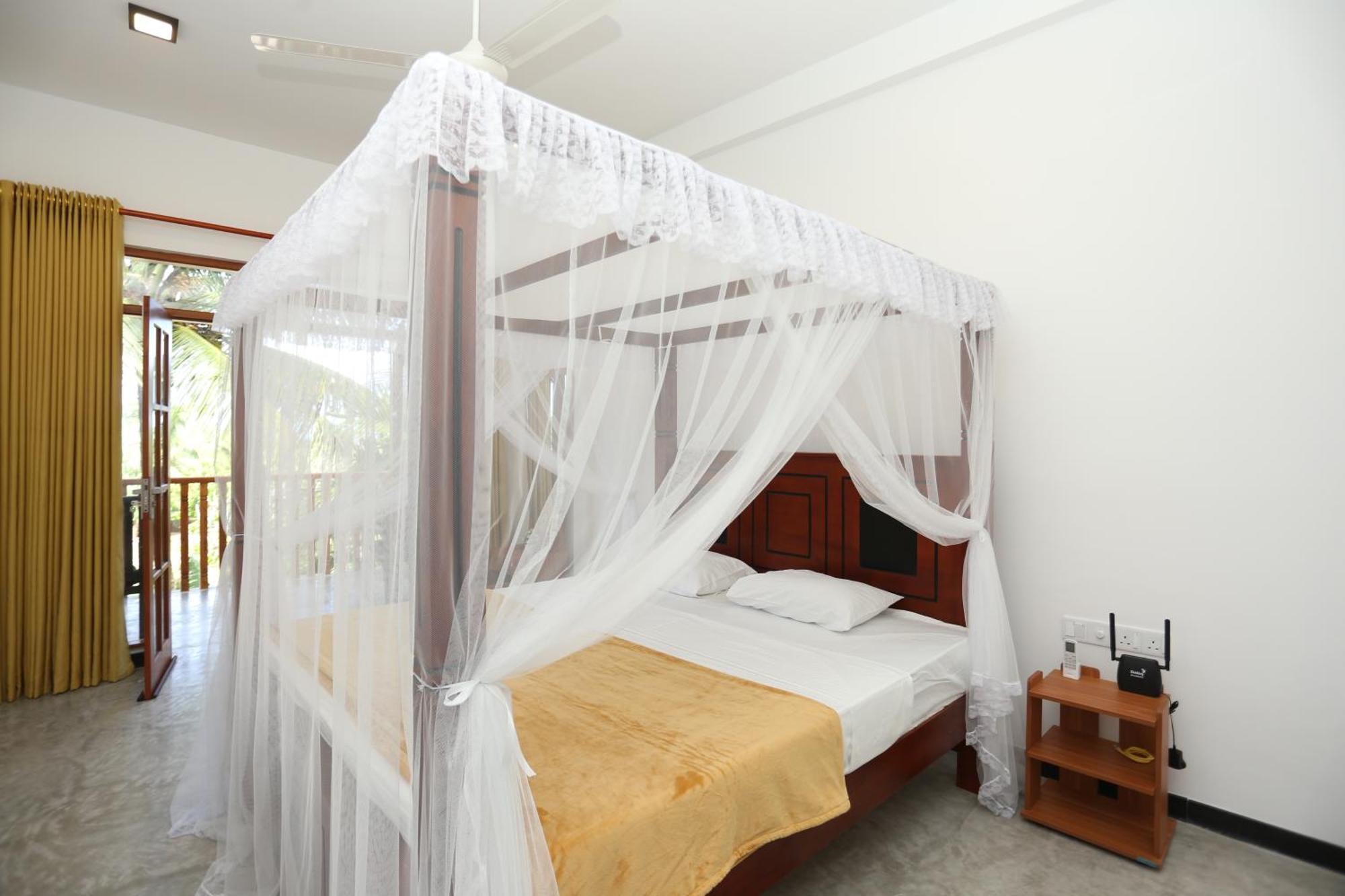 Sisi'S Place Bentota Bagian luar foto