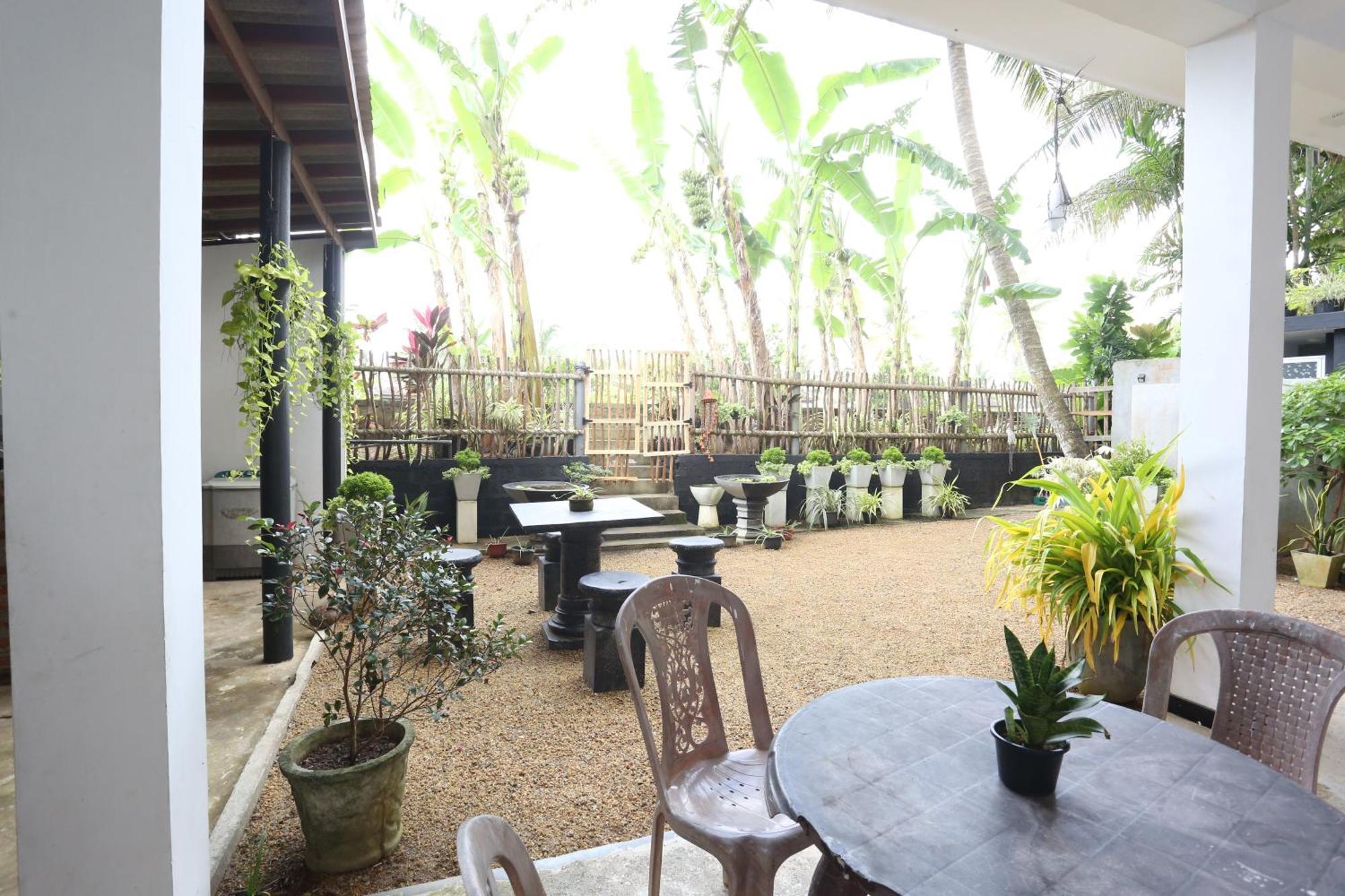 Sisi'S Place Bentota Bagian luar foto