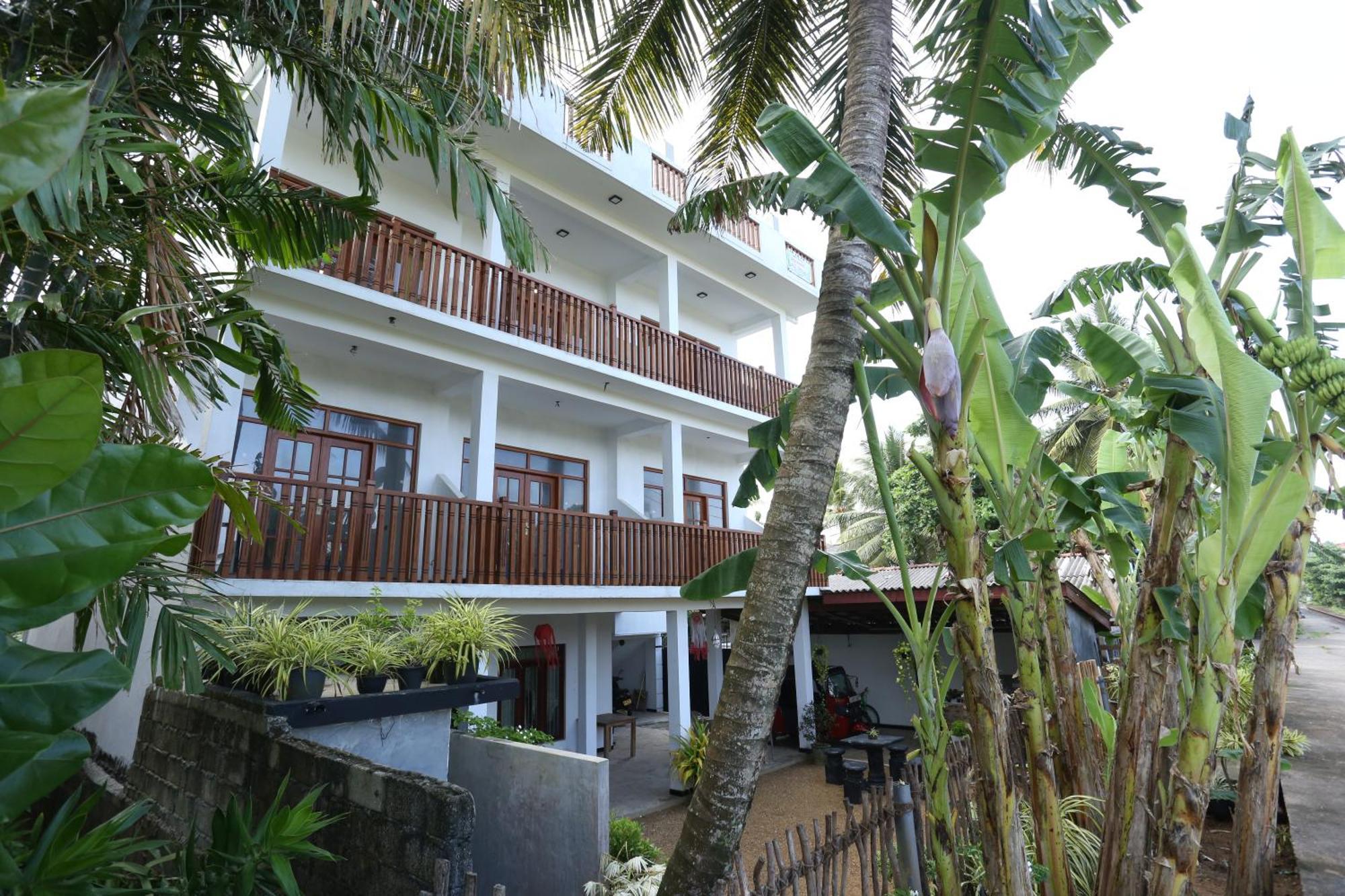 Sisi'S Place Bentota Bagian luar foto