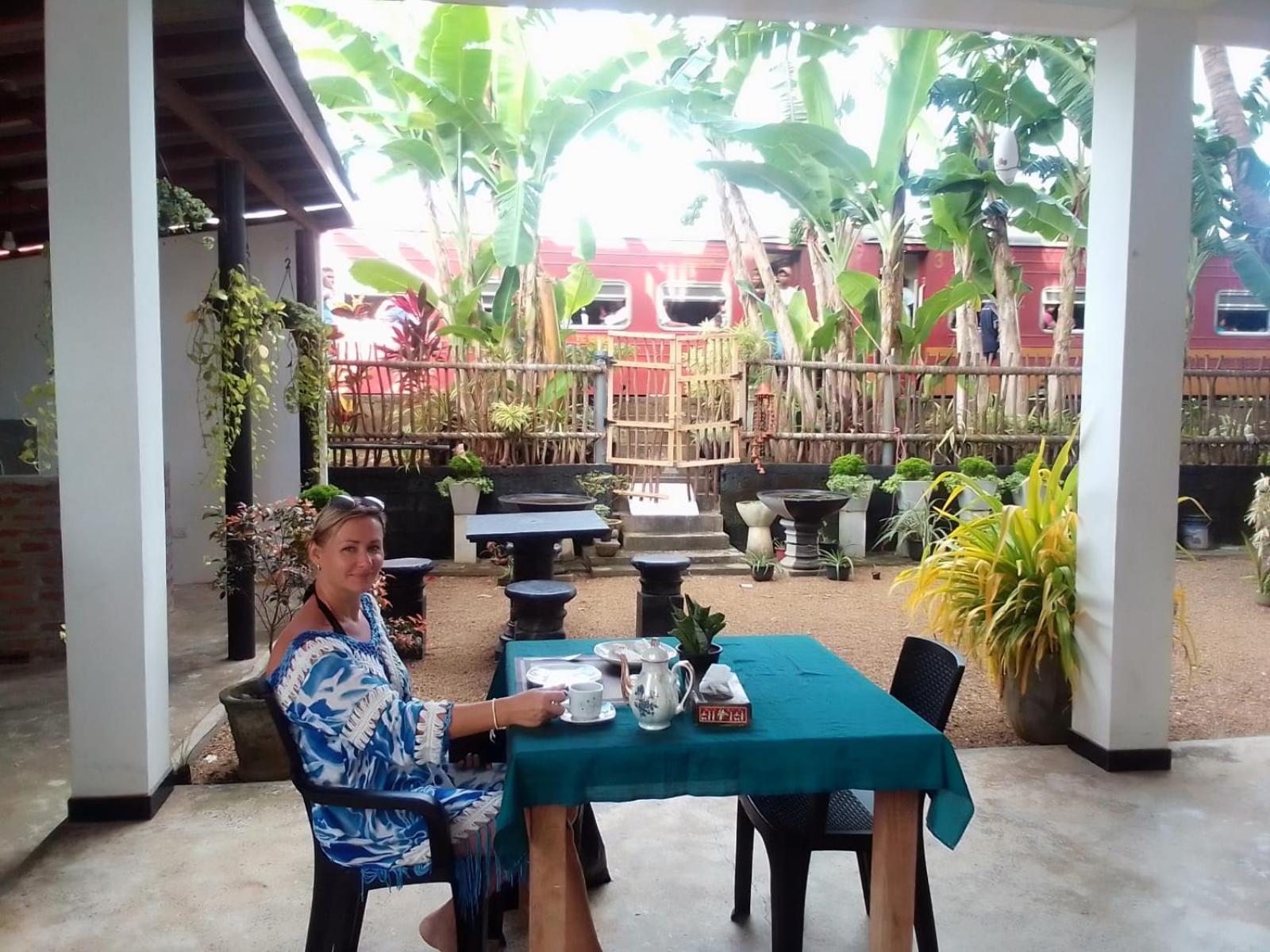 Sisi'S Place Bentota Bagian luar foto